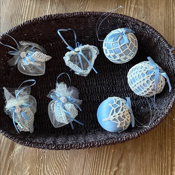 Victorian blue Heart Rose and lace ball Ornaments Set of 7 - Picture 1 of 1